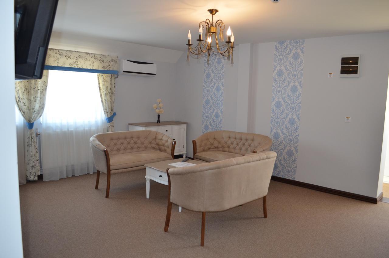 Vip Motel Restaurant Haţeg Eksteriør bilde