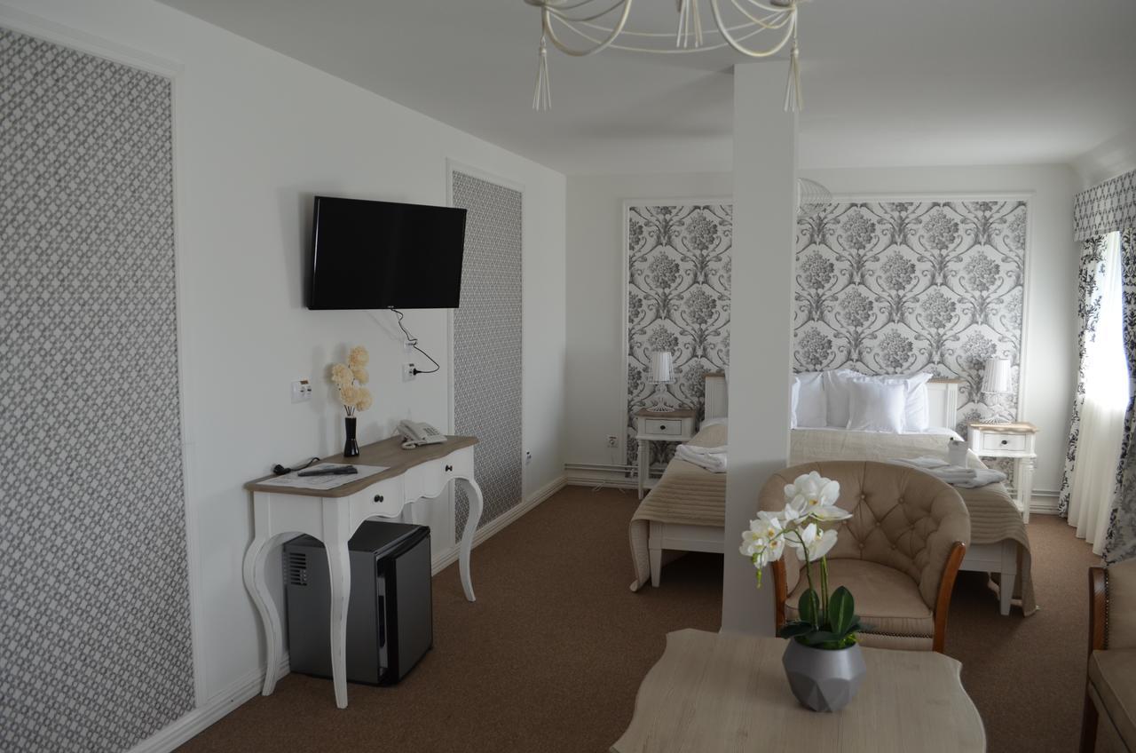 Vip Motel Restaurant Haţeg Eksteriør bilde