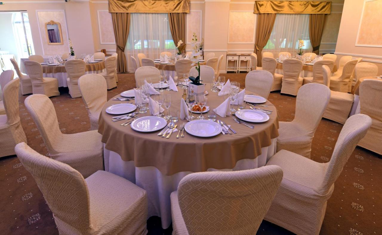 Vip Motel Restaurant Haţeg Eksteriør bilde
