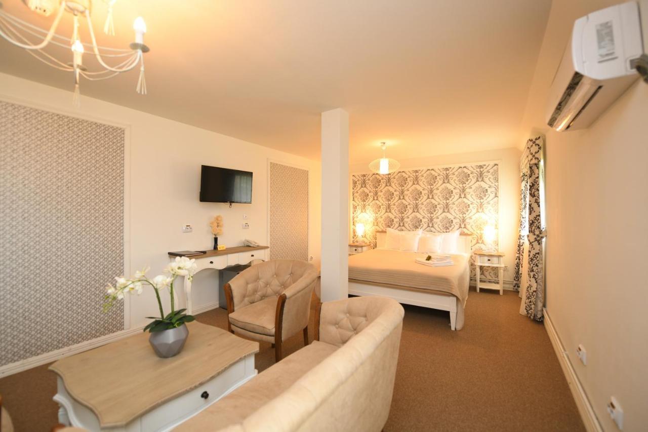 Vip Motel Restaurant Haţeg Eksteriør bilde